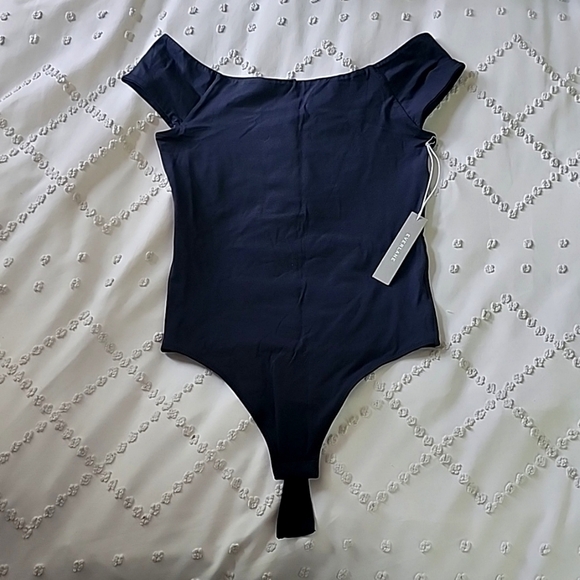 Everlane NWT off the Shoulder thong bodysuit in black size XS - Picture 3 of 6